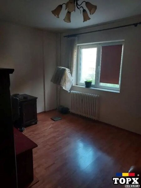 Nicolae Grigorescu, Postavaru, 2 camere,